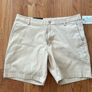Size 36 Men’s Lululemon Commission Shorts Classic 7in color: wheat